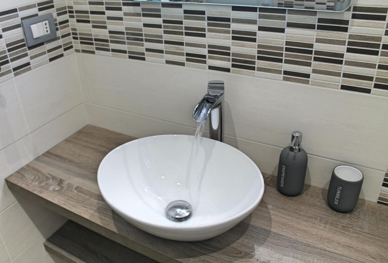 Ben'S Houses - Trastevere Apartment Рим Екстериор снимка